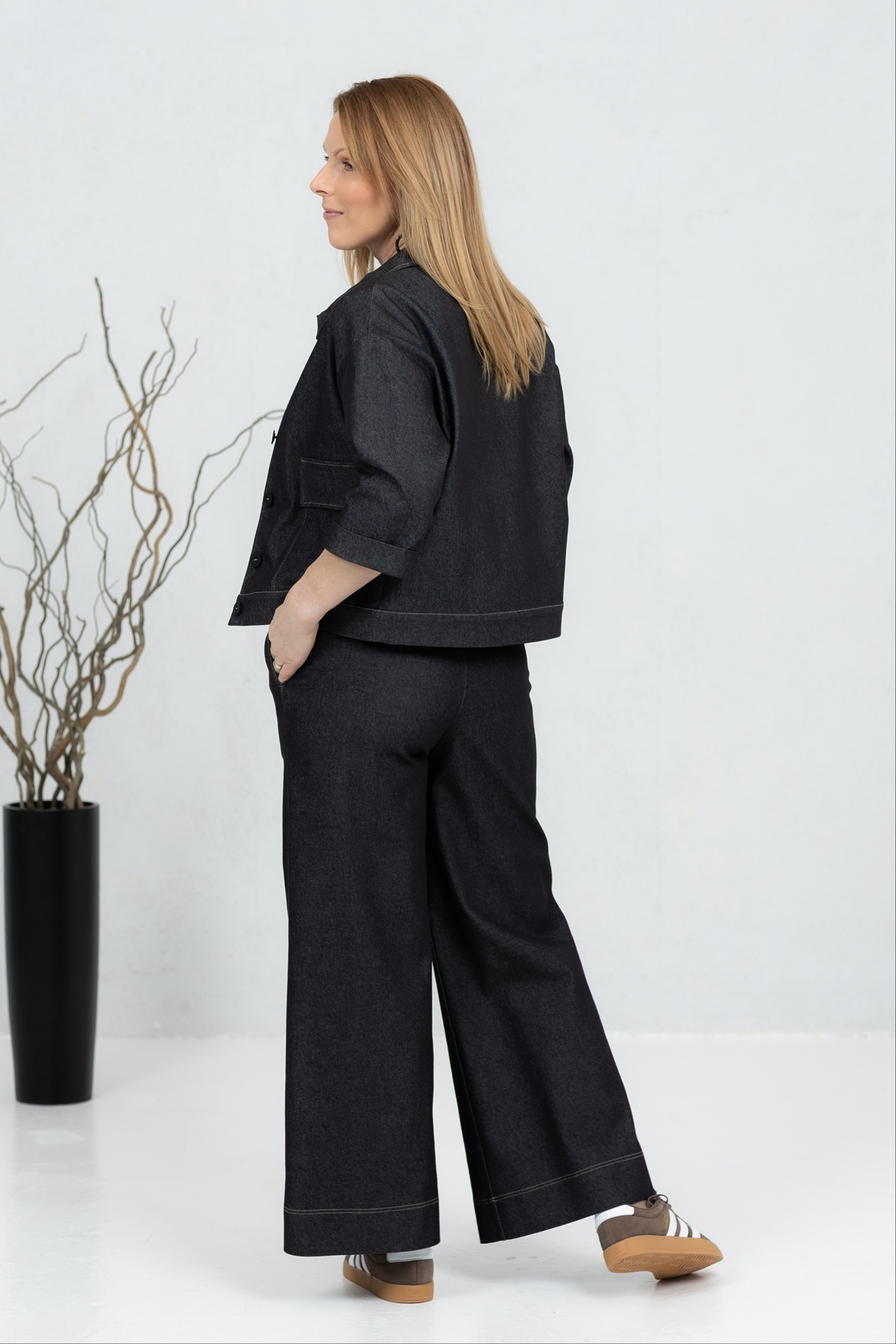 Laiad teksapüksid Fumiko + Teksajakk Tomo