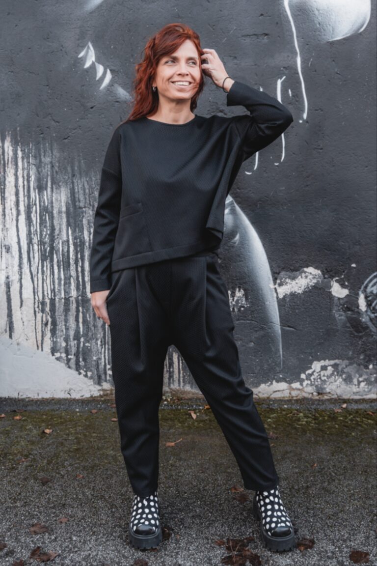 Tekstuurse mustriga pusa Daikon + Tekstuurse mustriga püksid Tekido