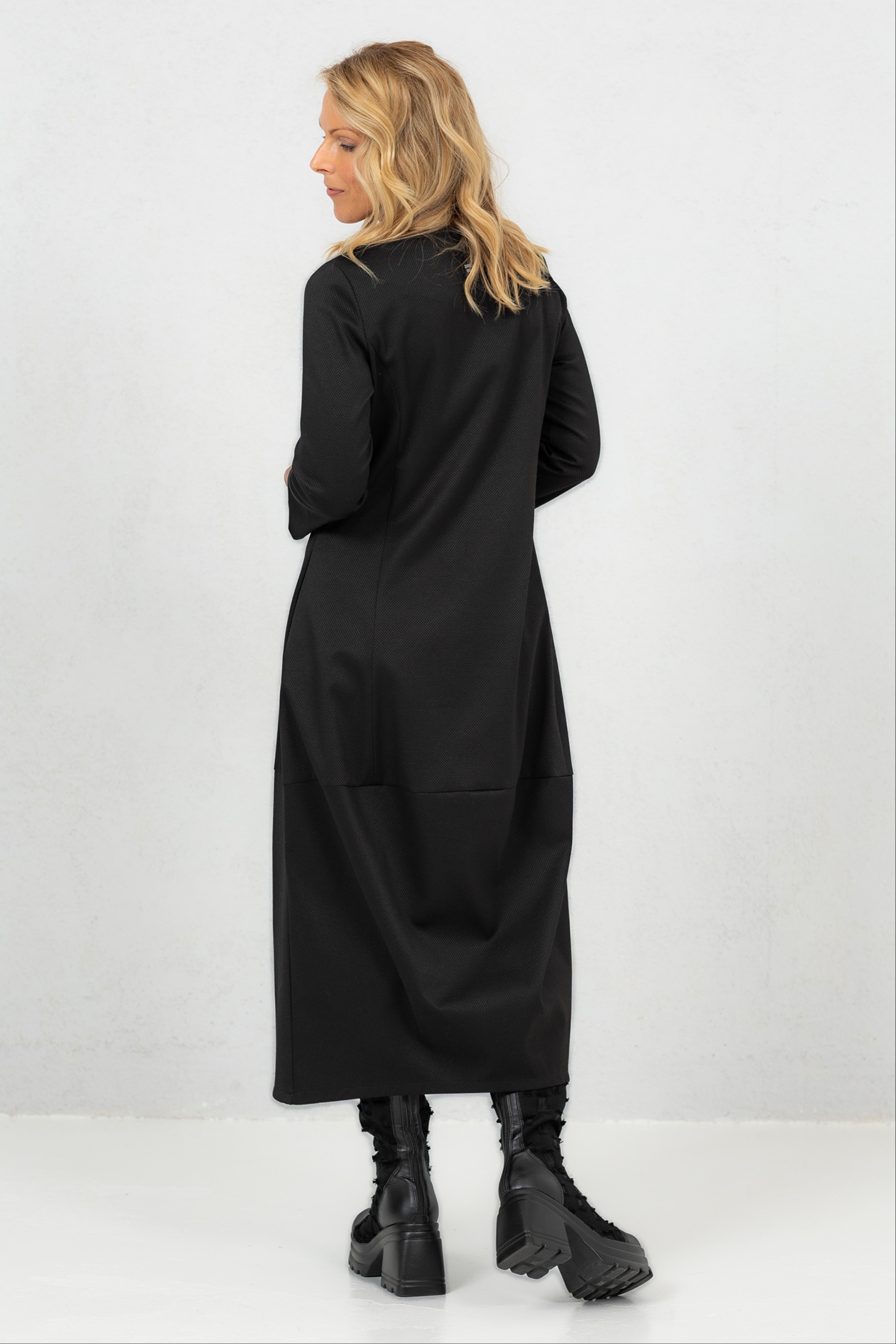 Pidulik tekstuursest kangast must balloonkleit Akarui