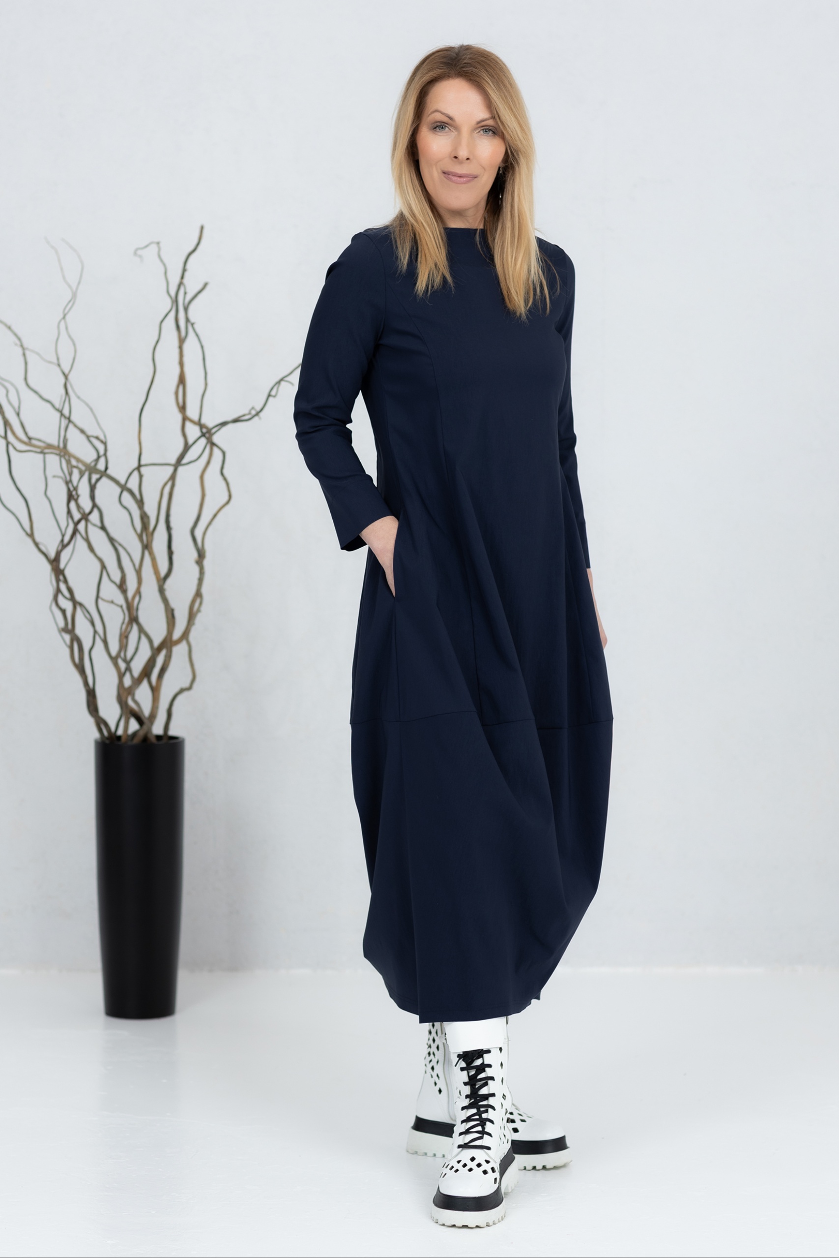 Midi pikkuses balloonkleit Akarui, navy - Image 3