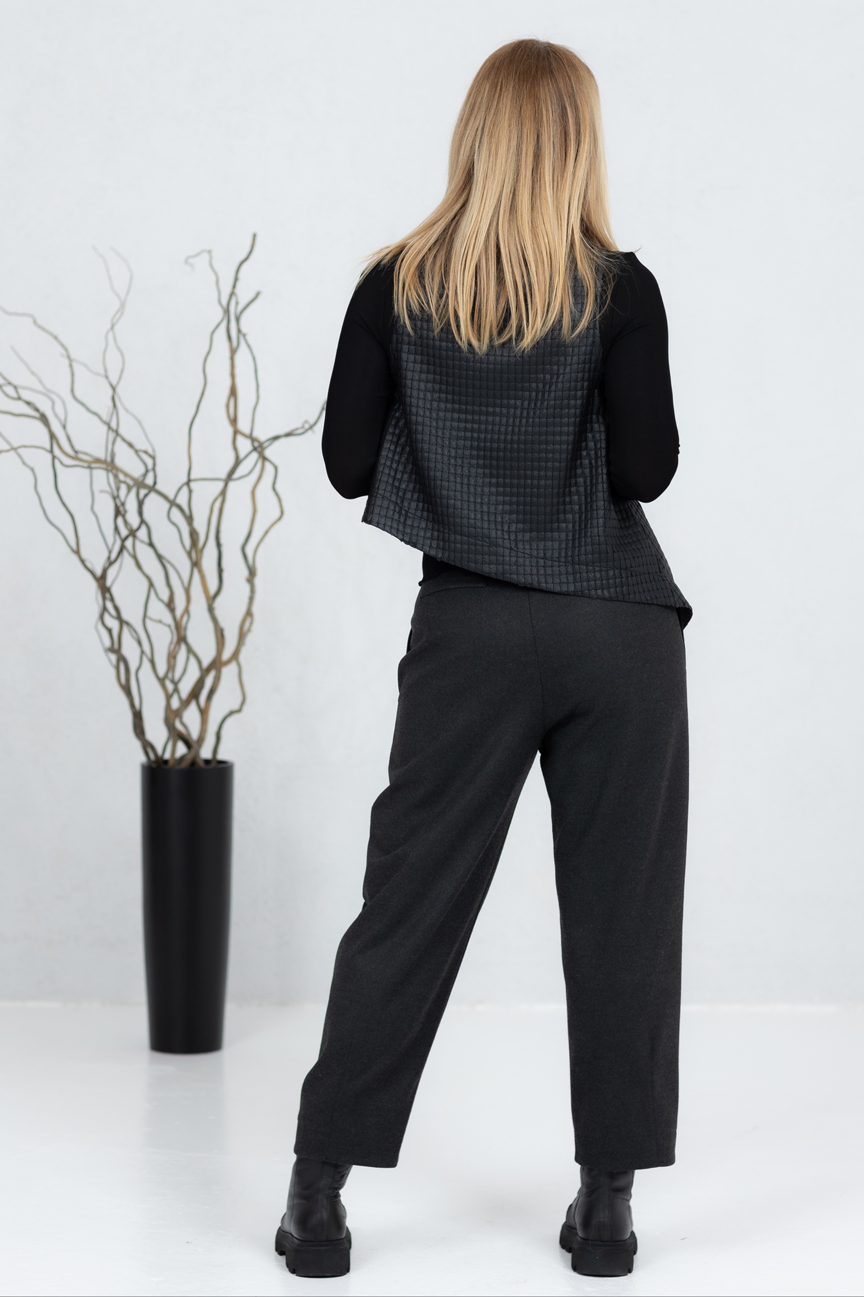 Asümmeetriline tekstuurne vest Yui - Image 4