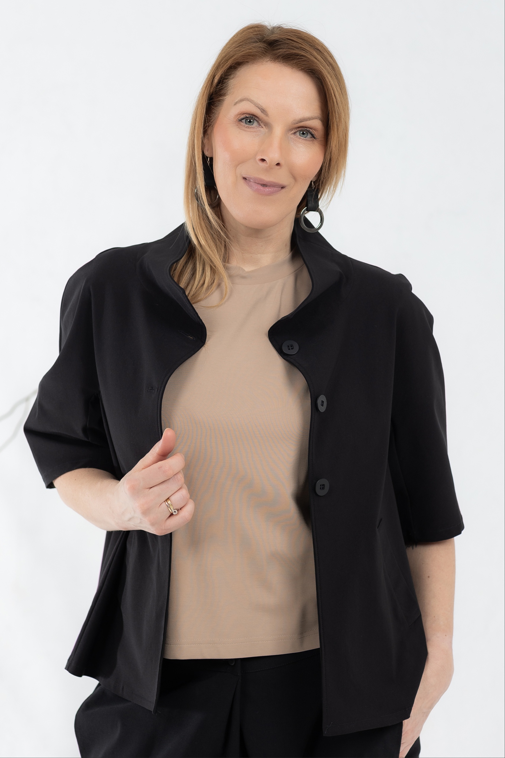 Must avar jakk Yotaka