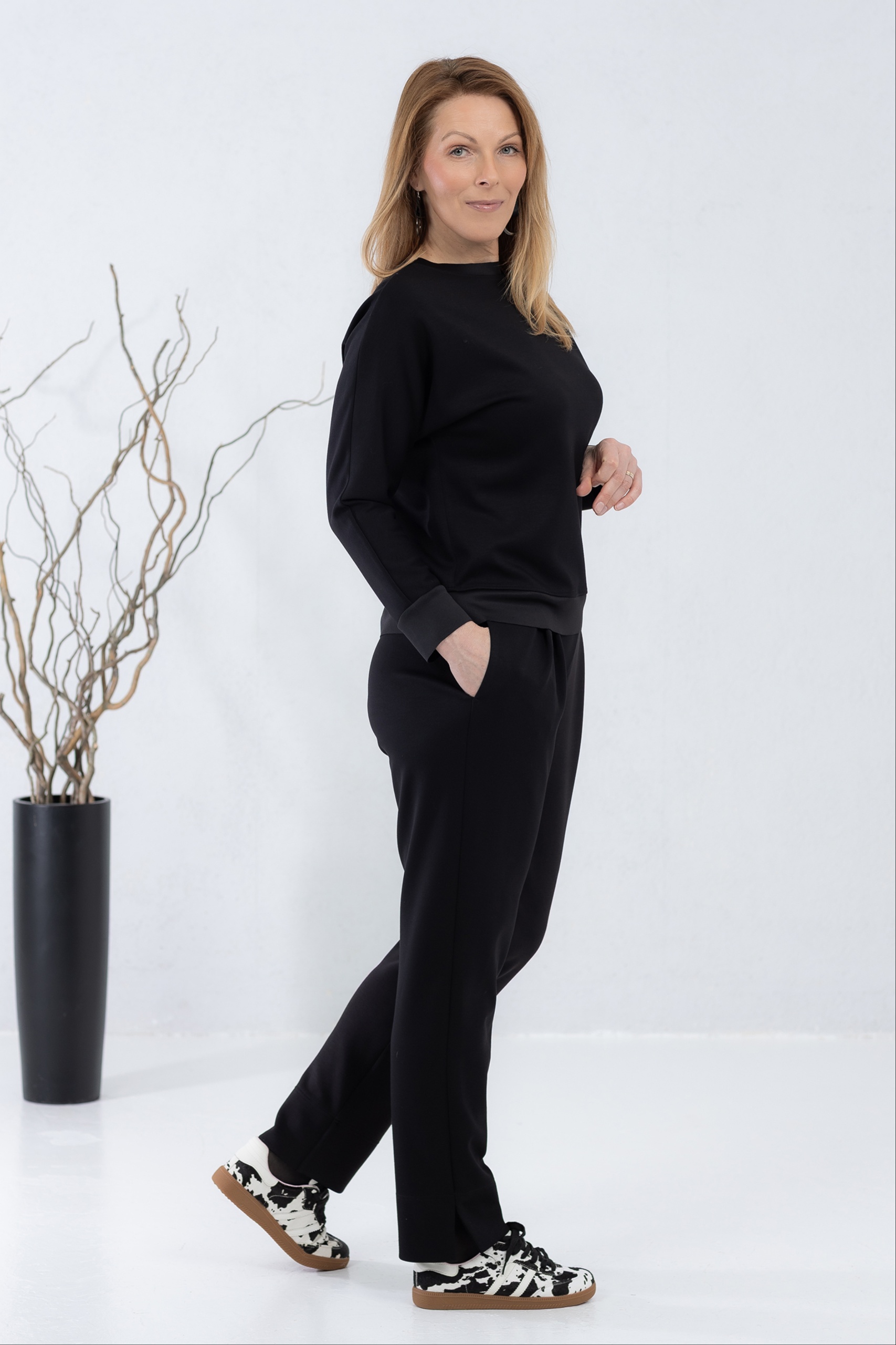 Fukai, pehmest viskooskangast pusa, must - Image 3