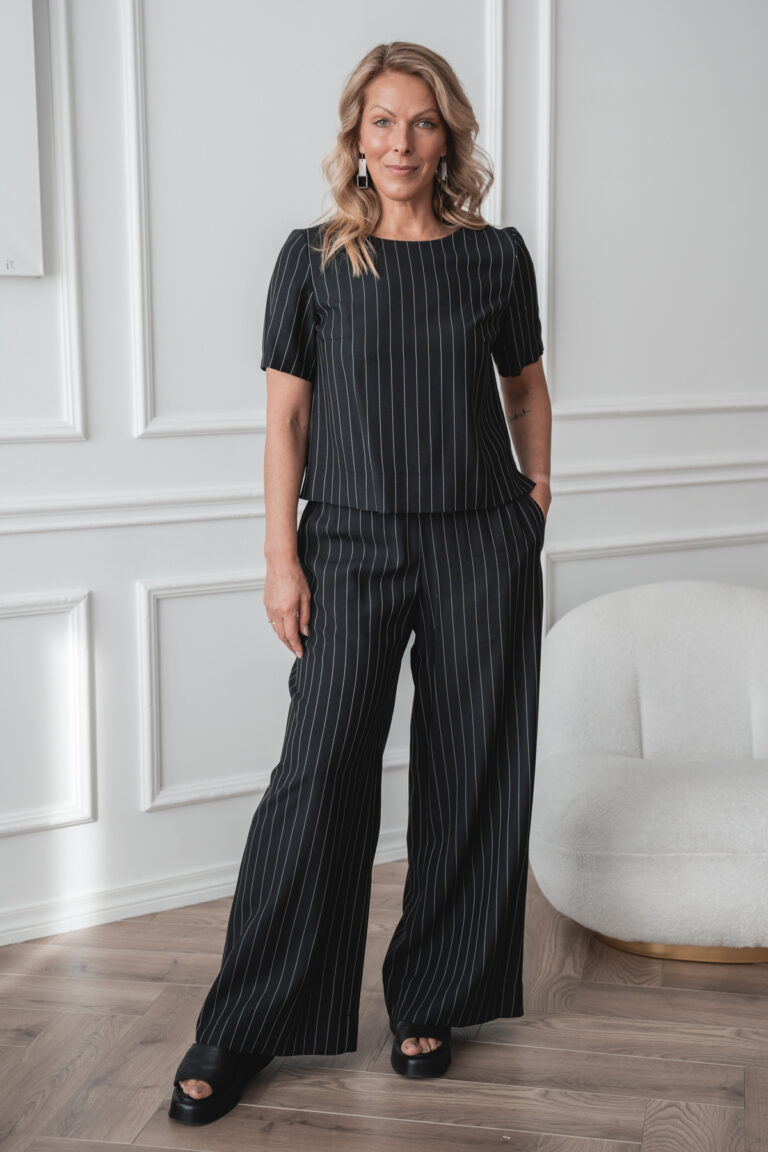 Triibuline viskoospluus Duna + Viskoosist triibulised laiad püksid Miyu