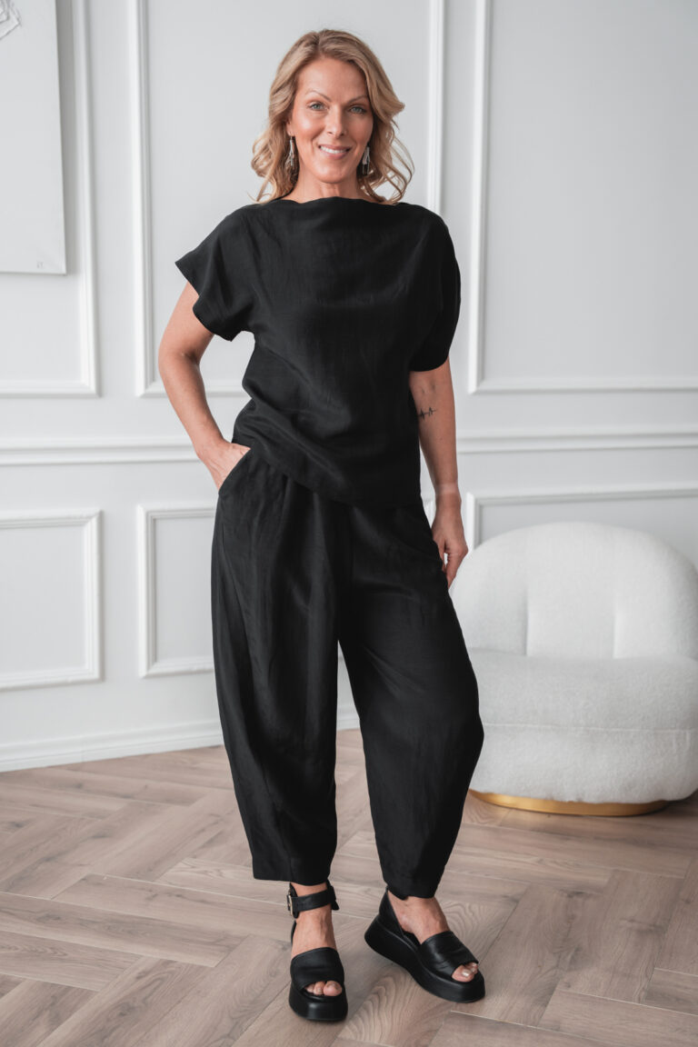 Suvised kerged mustad püksid Youso + Suvine kerge avar pluus Yoko