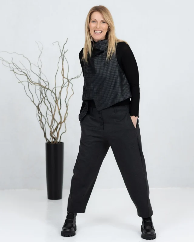 Play with layers, mix textures, and create your own effortlessly stylish look — because layering is what this season is all about. 🖤 @justmust.eu
 #wearblackeveryday #naturallyyou #effortlesselegance #boldandedgy #estoniandesign #happywithjustmust #justmustbyewi #fashionintallinn #wearblack