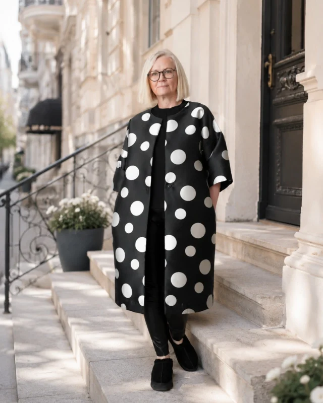 Some summer days just call for one extra layer.  Summer isn't only about heat. Sometimes it's the cooler mornings and long evenings that become your favourite moments.  Kaze is the kind of lightweight jacket you'll reach for again and again. Effortless, comfortable and easy to style with dresses, trousers or your favourite tee.  And right now, it's 25% off. @justmust.eu 
 #scandistyle #holidayseason #wearblackeveryday #naturallyyou #effortlesselegance #boldandedgy #estoniandesign #happywithjustmust #justmustbyewi #fashionintallinn